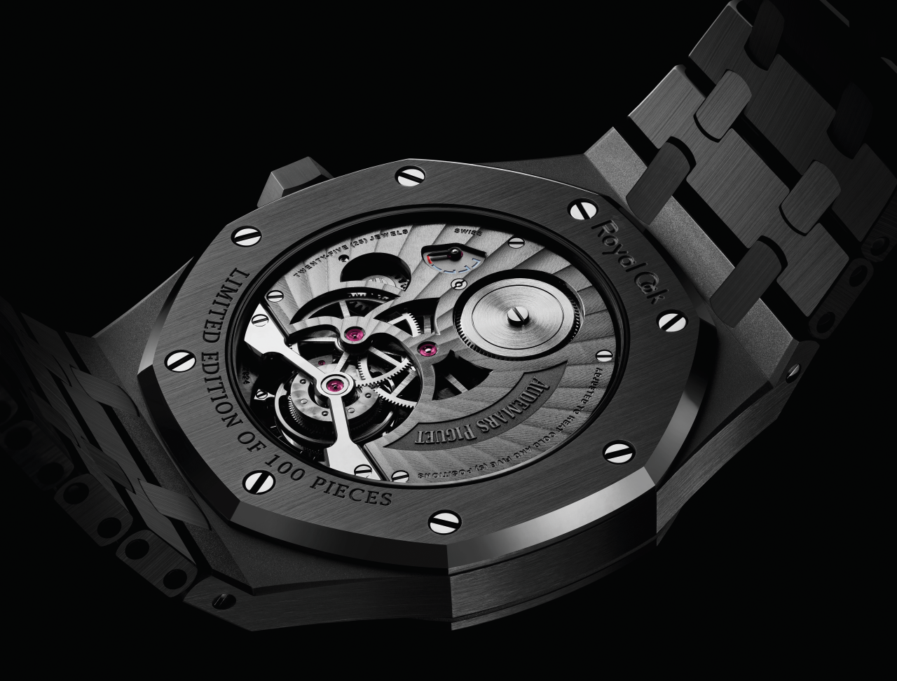 AUDEMARS PIGUET 41mm CERAMIC MANUAL-WINDING WATCH